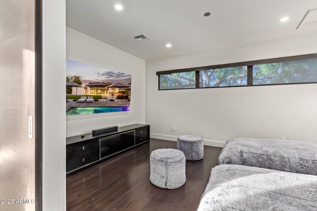 6636 N 48TH Street, Paradise Valley, AZ 85253