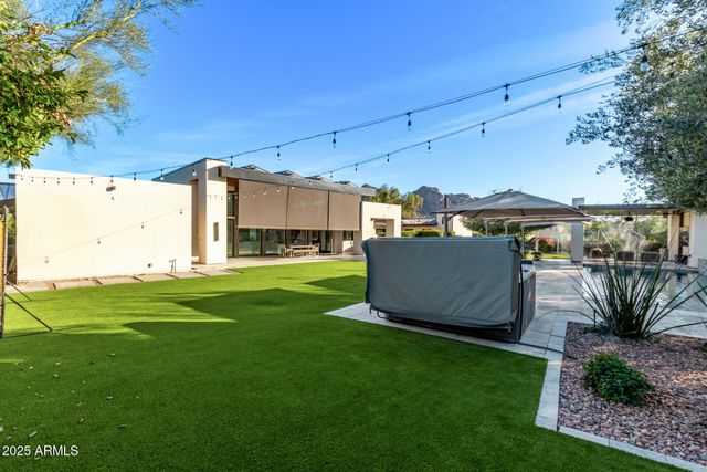 6636 N 48TH Street, Paradise Valley, AZ 85253
