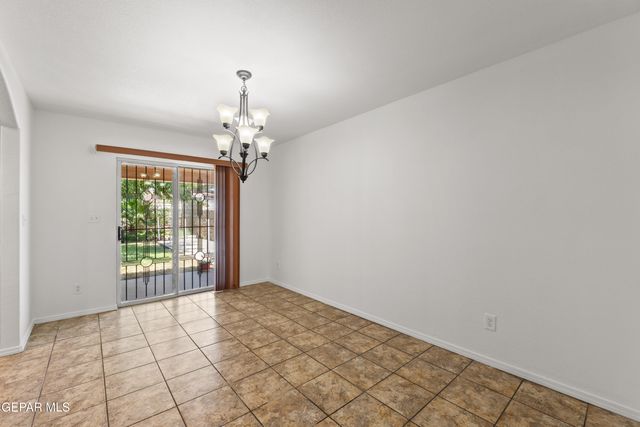 10701 KINROSS Avenue, El Paso, TX 79935