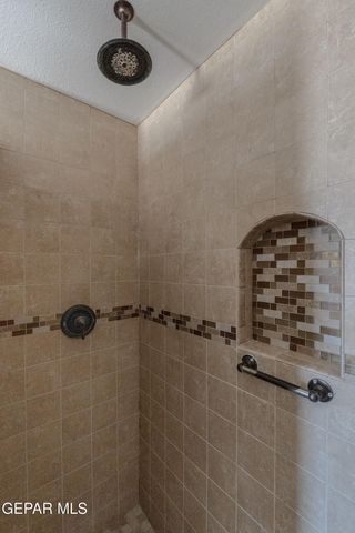 10701 KINROSS Avenue, El Paso, TX 79935