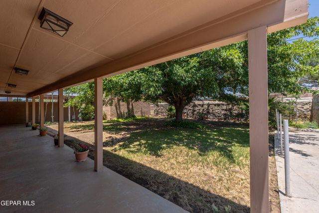 10701 KINROSS Avenue, El Paso, TX 79935