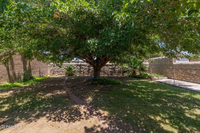 10701 KINROSS Avenue, El Paso, TX 79935