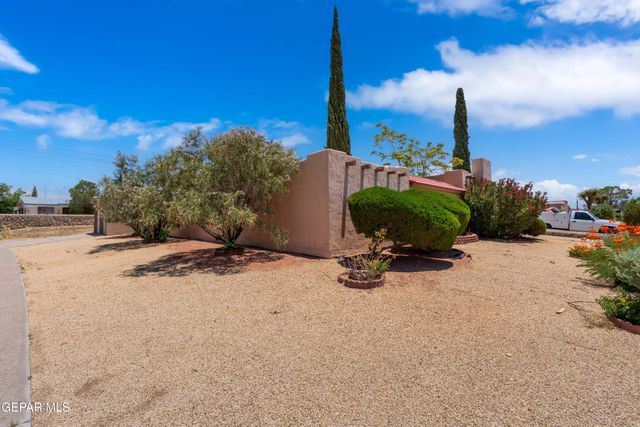 10701 KINROSS Avenue, El Paso, TX 79935