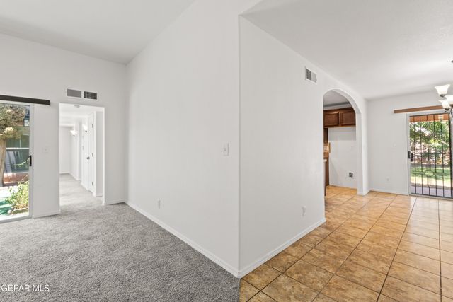 10701 KINROSS Avenue, El Paso, TX 79935