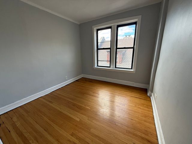 1020 E Hyde Park Boulevard 3, Chicago, IL 60615