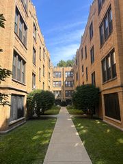 1020 E Hyde Park Boulevard 3, Chicago, IL 60615