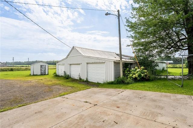 W14827 County Road F, Thorp, WI 54771