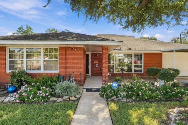 5125 Nina Lee Lane, Houston, TX 77092