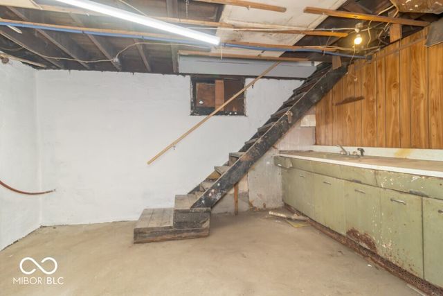 203 S 7th Street, New Castle, IN 47362