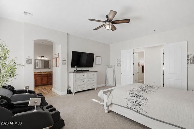 28524 N BRYCE Trail, San Tan Valley, AZ 85144