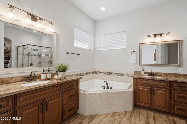 28524 N BRYCE Trail, San Tan Valley, AZ 85144