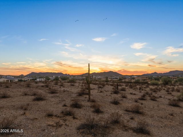 28524 N BRYCE Trail, San Tan Valley, AZ 85144