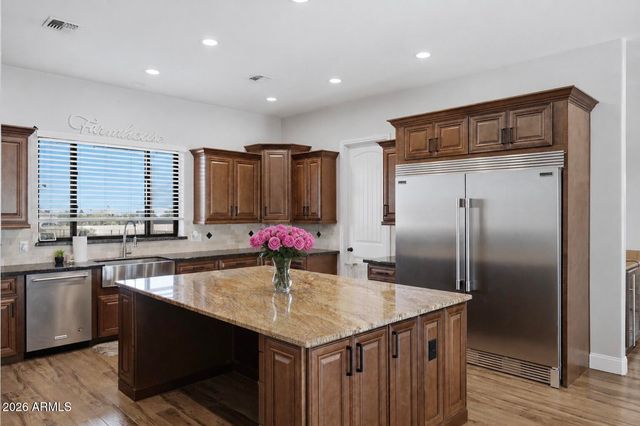28524 N BRYCE Trail, San Tan Valley, AZ 85144