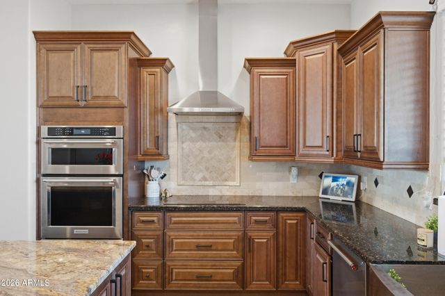 28524 N BRYCE Trail, San Tan Valley, AZ 85144