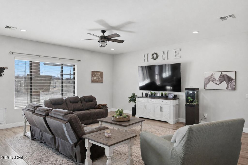 28524 N BRYCE Trail, San Tan Valley, AZ 85144 — photo 5