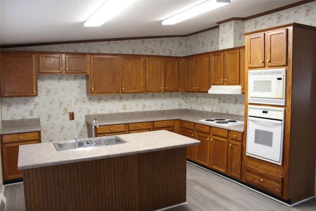 1935 County Road 700, Farmersville, TX 75442