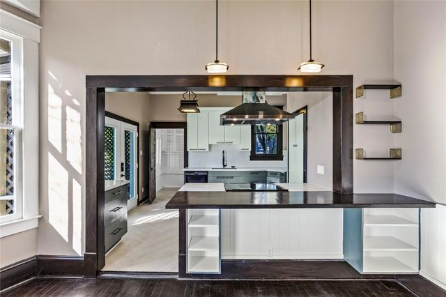 3902 Bernardo De Galvez B, Galveston, TX 77550