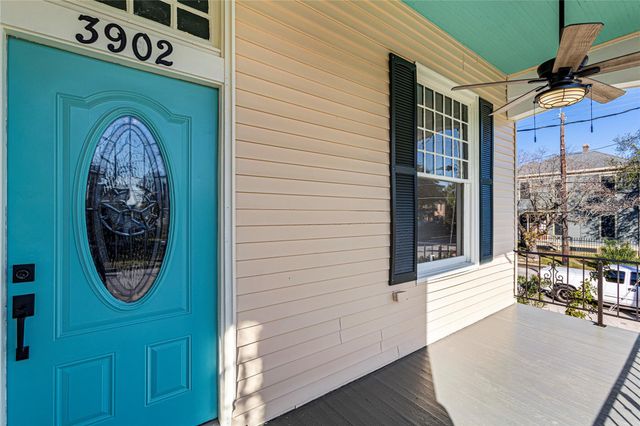 3902 Bernardo De Galvez B, Galveston, TX 77550
