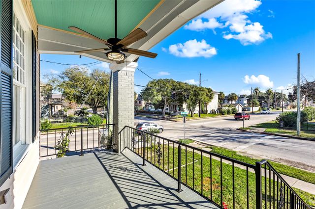 3902 Bernardo De Galvez B, Galveston, TX 77550