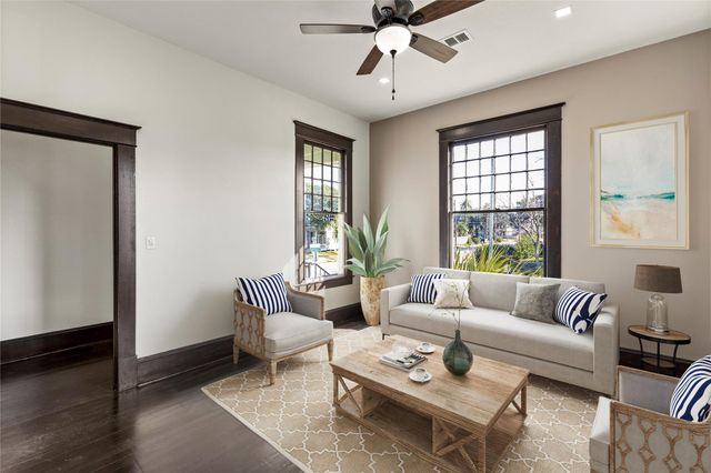 3902 Bernardo De Galvez B, Galveston, TX 77550
