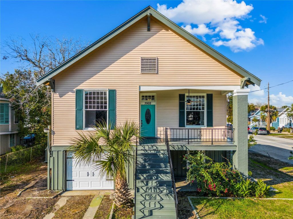 3902 Bernardo De Galvez B, Galveston, TX 77550