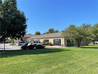 1401 SW 14th Street, Bentonville, AR 72712