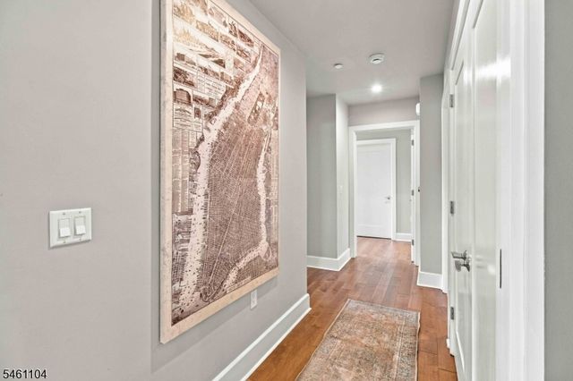 250 Henley Pl 207, Weehawken Twp., NJ 07086
