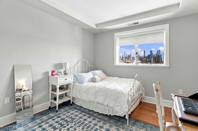 250 Henley Pl 207, Weehawken Twp., NJ 07086