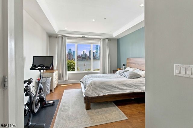250 Henley Pl 207, Weehawken Twp., NJ 07086