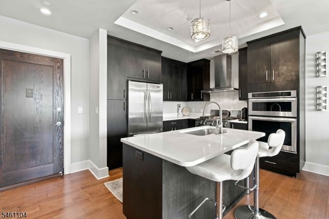 250 Henley Pl 207, Weehawken Twp., NJ 07086
