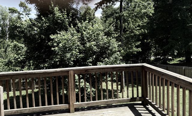 143 Sycamore Hill Dr, Clarksville, TN 37042