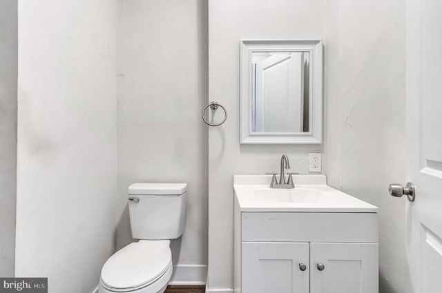 401 N ROBINSON ST, Baltimore, MD 21224