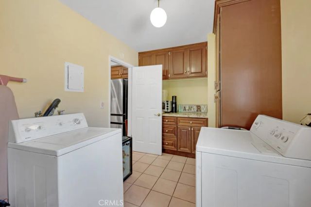 23714 Lawnside Drive, Newhall, CA 91321