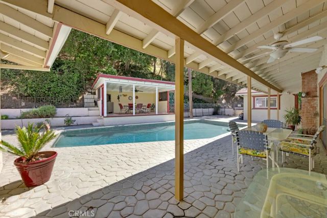 23714 Lawnside Drive, Newhall, CA 91321