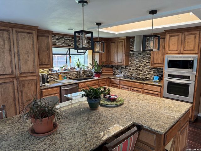 29616 No Le Hace Drive, Fair Oaks Ranch, TX 78015