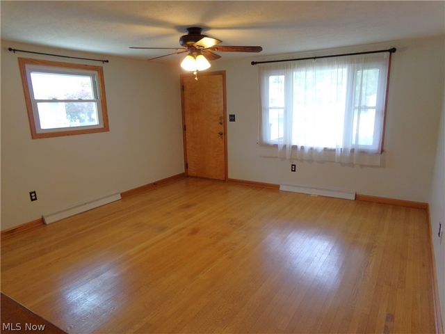 317 Wrexham Avenue SW, Massillon, OH 44646