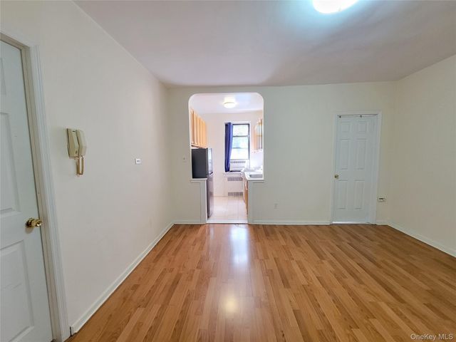 100-10 67 Road 3F, Forest Hills, NY 11375