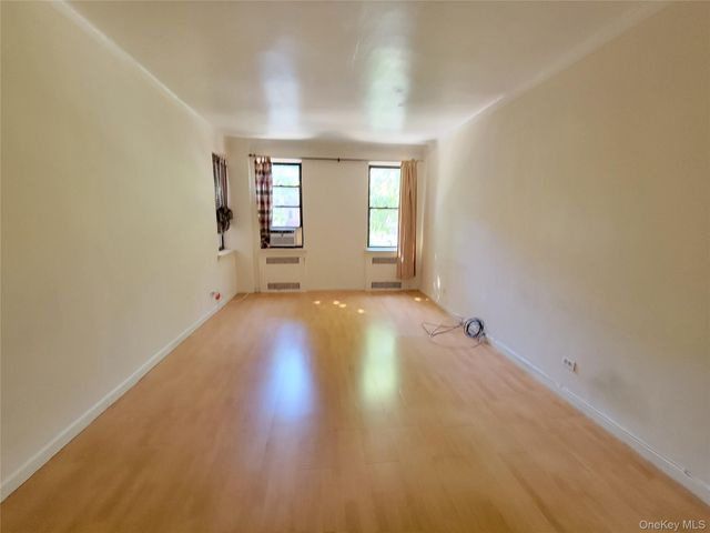 100-10 67 Road 3F, Forest Hills, NY 11375