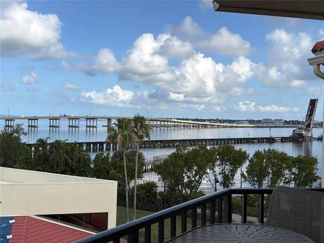204 3RD STREET W 405, Bradenton, FL 34205