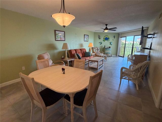 204 3RD STREET W 405, Bradenton, FL 34205