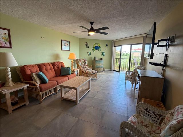 204 3RD STREET W 405, Bradenton, FL 34205