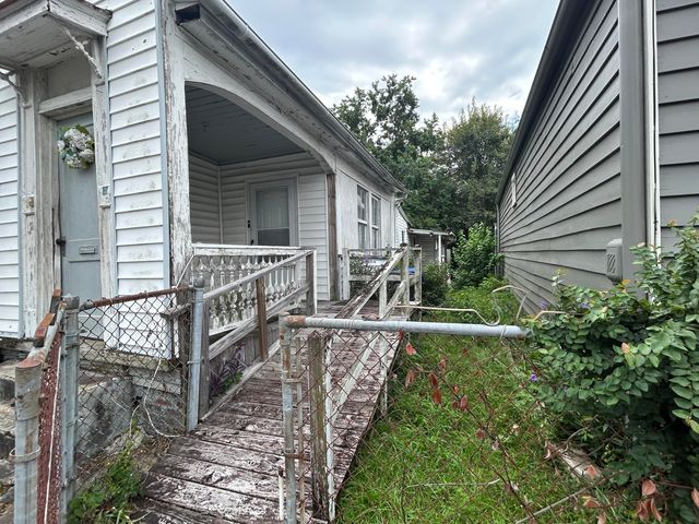 27 Nunan Street, Charleston, SC 29403