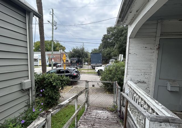 27 Nunan Street, Charleston, SC 29403