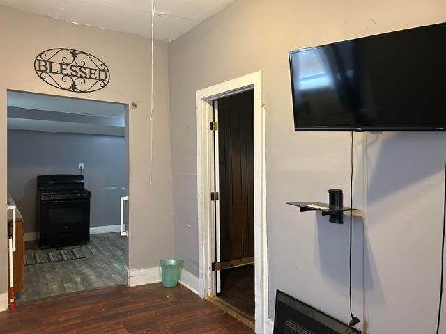 27 Nunan Street, Charleston, SC 29403