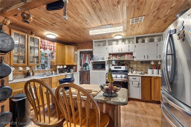 3825 Bloomer Heights, Charleston, AR 72933