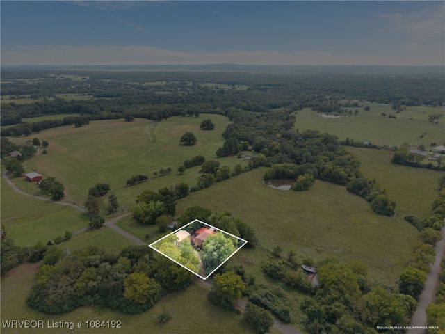 3825 Bloomer Heights, Charleston, AR 72933