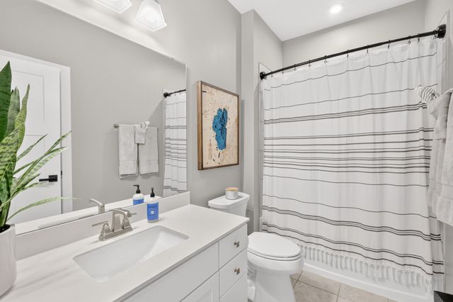 1427 Dawbarn Dr, Murfreesboro, TN 37128