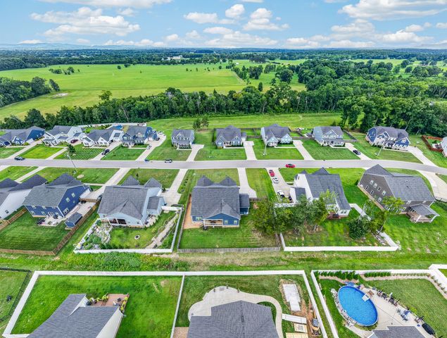 1427 Dawbarn Dr, Murfreesboro, TN 37128