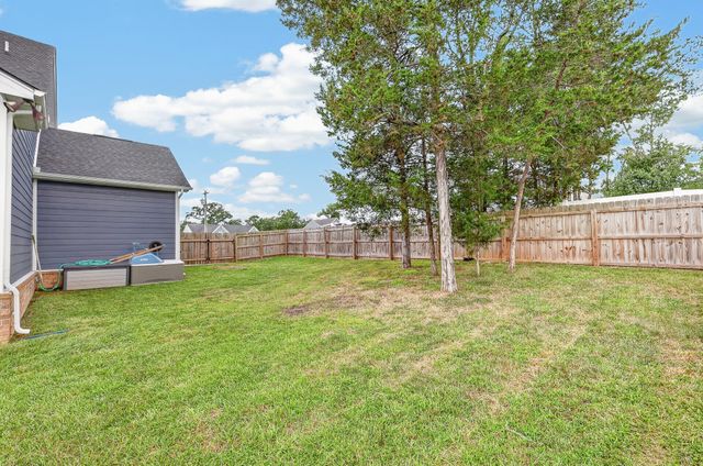 1427 Dawbarn Dr, Murfreesboro, TN 37128
