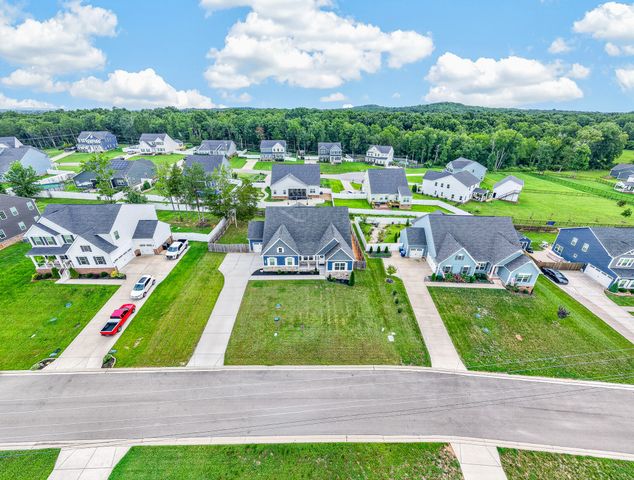 1427 Dawbarn Dr, Murfreesboro, TN 37128